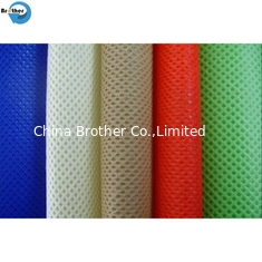 China PP Embossed Non woven Fabric for Wrapping Flower 3D Embossed Nonwoven Fabric supplier