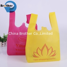 China Promotional PP Non Woven TNT Bags/Polypropylene Nonwoven T Shirt Bags Bag/T-Shirt Non-Woven Vest Carrier Shopping Bag supplier
